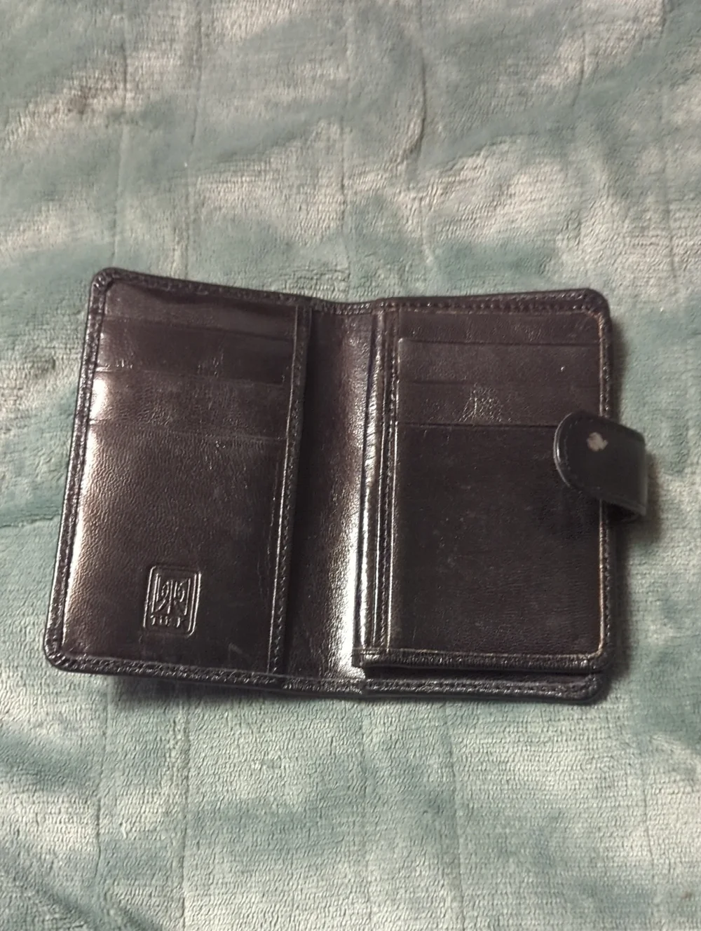Classic Black Leather Women's Card Wallet with Snap Closure. Pre-loved.